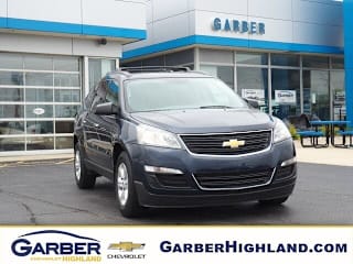 2016 Chevrolet Traverse LS 1GNKRFKD2GJ254077 2016 Chevrolet Traverse LS