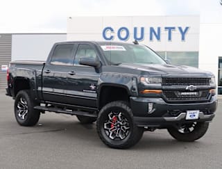 2018 Chevrolet Silverado 1500 LT 3GCUKREC2JG218411 2018 Chevrolet Silverado 1500 LT