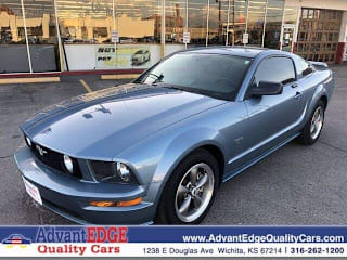 2005 Ford Mustang GT Deluxe 1ZVFT82H055100352 2005 Ford Mustang GT Deluxe