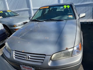 1999 Toyota Camry LE 4T1BG22K0XU599382 1999 Toyota Camry LE