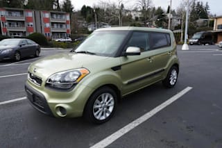 2013 Kia Soul + KNDJT2A69D7537523 2013 Kia Soul +