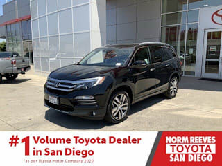 2017 Honda Pilot Touring 5FNYF5H9XHB017242 2017 Honda Pilot Touring