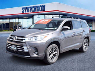 2018 Toyota Highlander LE Plus 5TDBZRFH2JS826251 2018 Toyota Highlander LE Plus