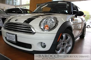 2009 MINI Cooper Base WMWMF33519TW79357 2009 MINI Cooper Base