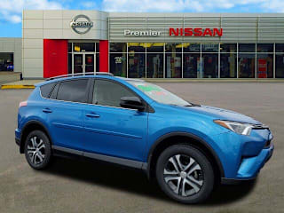 2018 Toyota RAV4 LE JTMZFREV2JJ208259 2018 Toyota RAV4 LE