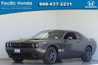 2018 Dodge Challenger SXT 2C3CDZAG7JH200117 2018 Dodge Challenger SXT