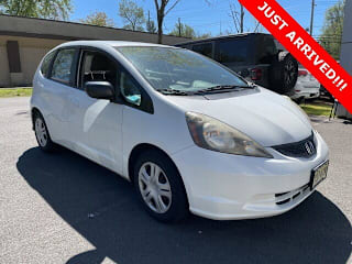 2010 Honda Fit Base JHMGE8H26AC034057 2010 Honda Fit Base