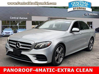 2018 Mercedes-Benz E-Class E 300 4MATIC WDDZF4KB2JA372744 2018 Mercedes-Benz E-Class E 300 4MATIC