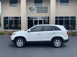 2013 Kia Sorento LX 5XYKT4A14DG400576 2013 Kia Sorento LX