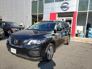 2018 Nissan Pathfinder S 5N1DR2MMXJC646870 2018 Nissan Pathfinder S