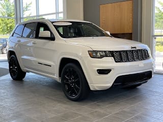 2018 Jeep Grand Cherokee Altitude 1C4RJEAGXJC380588 2018 Jeep Grand Cherokee Altitude