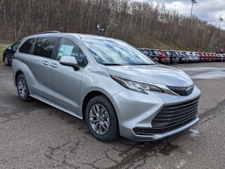 2021 Toyota Sienna LE 8-Passenger 5TDKRKEC7MS032640 2021 Toyota Sienna LE 8-Passenger