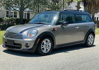 2013 MINI Clubman Cooper WMWZF3C59DT490101 2013 MINI Clubman Cooper