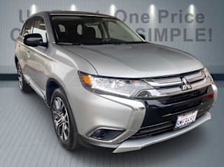 2018 Mitsubishi Outlander ES JA4AZ3A36JJ005181 2018 Mitsubishi Outlander ES