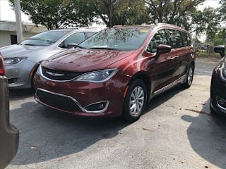 2019 Chrysler Pacifica Touring L 2C4RC1BG9KR617193 2019 Chrysler Pacifica Touring L