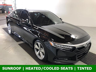 2018 Honda Accord Touring 1HGCV2F96JA045022 2018 Honda Accord Touring