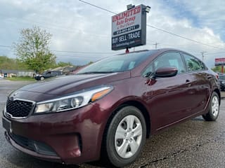 2018 Kia Forte LX 3KPFK4A71JE208727 2018 Kia Forte LX