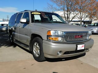 2005 GMC Yukon XL Denali 1GKFK66U95J258122 2005 GMC Yukon XL Denali