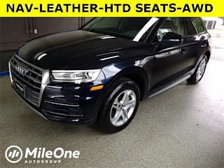 2018 Audi Q5 2.0T quattro Premium WA1ANAFY2J2057972 2018 Audi Q5 2.0T quattro Premium