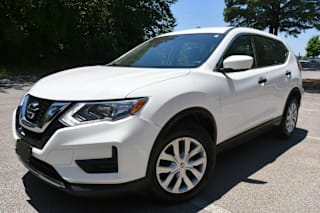 2017 Nissan Rogue S KNMAT2MT6HP568431 2017 Nissan Rogue S