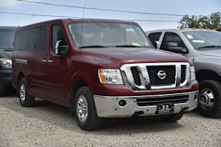 2019 Nissan NV Passenger 3500 HD SL 5BZAF0AA1KN850221 2019 Nissan NV Passenger 3500 HD SL