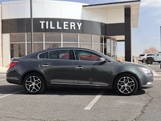 2016 Buick LaCrosse Sport Touring 1G4G45G35GF170390 2016 Buick LaCrosse Sport Touring