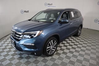 2017 Honda Pilot Touring 5FNYF5H96HB001927 2017 Honda Pilot Touring
