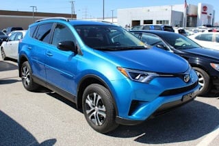 2018 Toyota RAV4 JTMBFREV6JJ183903 2018 Toyota RAV4