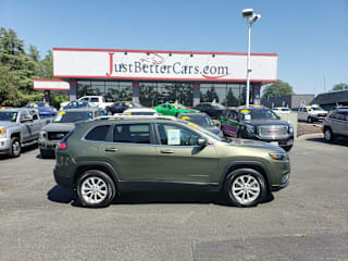 2019 Jeep Cherokee Latitude 1C4PJMCB9KD386929 2019 Jeep Cherokee Latitude