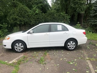 2005 Toyota Corolla LE 2T1BR30E55C347736 2005 Toyota Corolla LE