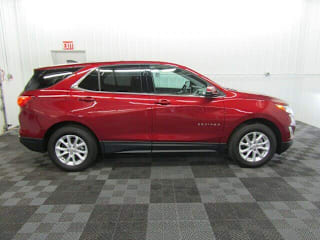 2019 Chevrolet Equinox LT 2GNAXUEV4K6186526 2019 Chevrolet Equinox LT