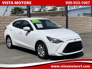 2016 Scion iA Base 3MYDLBZVXGY140710 2016 Scion iA Base