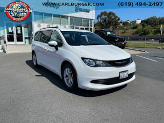 2018 Chrysler Pacifica Touring 2C4RC1DG2JR305566 2018 Chrysler Pacifica Touring