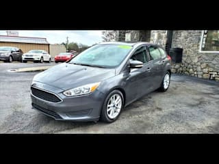 2017 Ford Focus SE 1FADP3K25HL216813 2017 Ford Focus SE