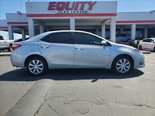 2017 Toyota Corolla LE 2T1BURHEXHC932130 2017 Toyota Corolla LE