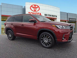 2018 Toyota Highlander 5TDKZRFH0JS542195 2018 Toyota Highlander