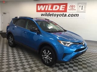 2018 Toyota RAV4 LE JTMBFREV0JJ729630 2018 Toyota RAV4 LE