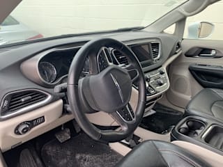2020 Chrysler Pacifica Touring L 2C4RC1BG9LR157583 2020 Chrysler Pacifica Touring L