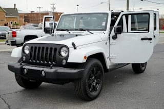 2014 Jeep Wrangler Unlimited Altitude Edition 1C4BJWEG3EL302614 2014 Jeep Wrangler Unlimited Altitude Edition
