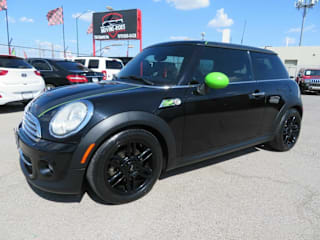 2013 MINI Cooper Cooper WMWSU3C52DT688669 2013 MINI Cooper Cooper