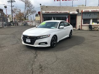 2018 Honda Accord Sport 1HGCV1F30JA262667 2018 Honda Accord Sport