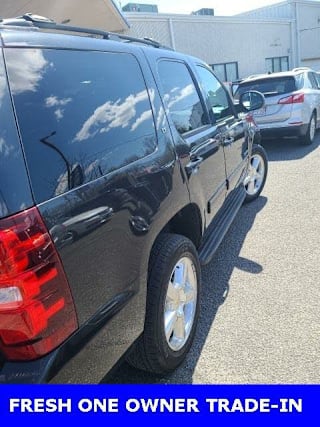 2013 Chevrolet Tahoe LT 1GNSKBE08DR323597 2013 Chevrolet Tahoe LT