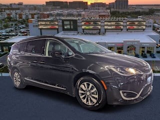 2020 Chrysler Pacifica Touring L Plus 2C4RC1EG2LR262784 2020 Chrysler Pacifica Touring L Plus