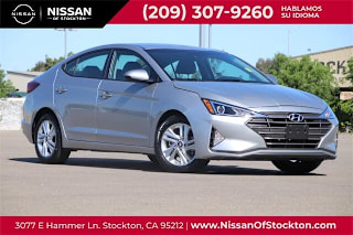 2020 Hyundai Elantra SEL 5NPD84LF0LH570136 2020 Hyundai Elantra SEL