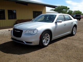 2019 Chrysler 300 Touring 2C3CCAAG1KH590802 2019 Chrysler 300 Touring