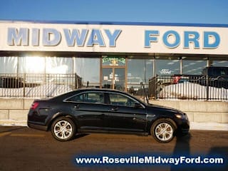 2016 Ford Taurus 1FAHP2E83GG121993 2016 Ford Taurus