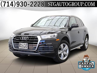 2018 Audi Q5 2.0T quattro Premium WA1ANAFY5J2001556 2018 Audi Q5 2.0T quattro Premium