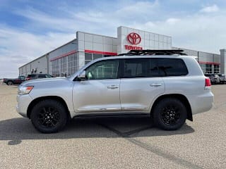 2017 Toyota Land Cruiser JTMCY7AJ0H4049208 2017 Toyota Land Cruiser