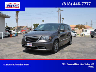 2015 Chrysler Town and Country S 2C4RC1HG9FR620110 2015 Chrysler Town and Country S