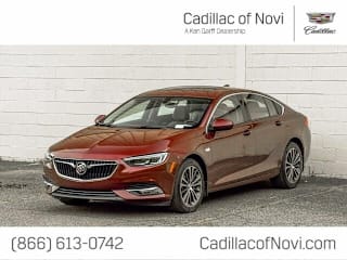 2018 Buick Regal Sportback Essence W04GR6SX2J1080456 2018 Buick Regal Sportback Essence
